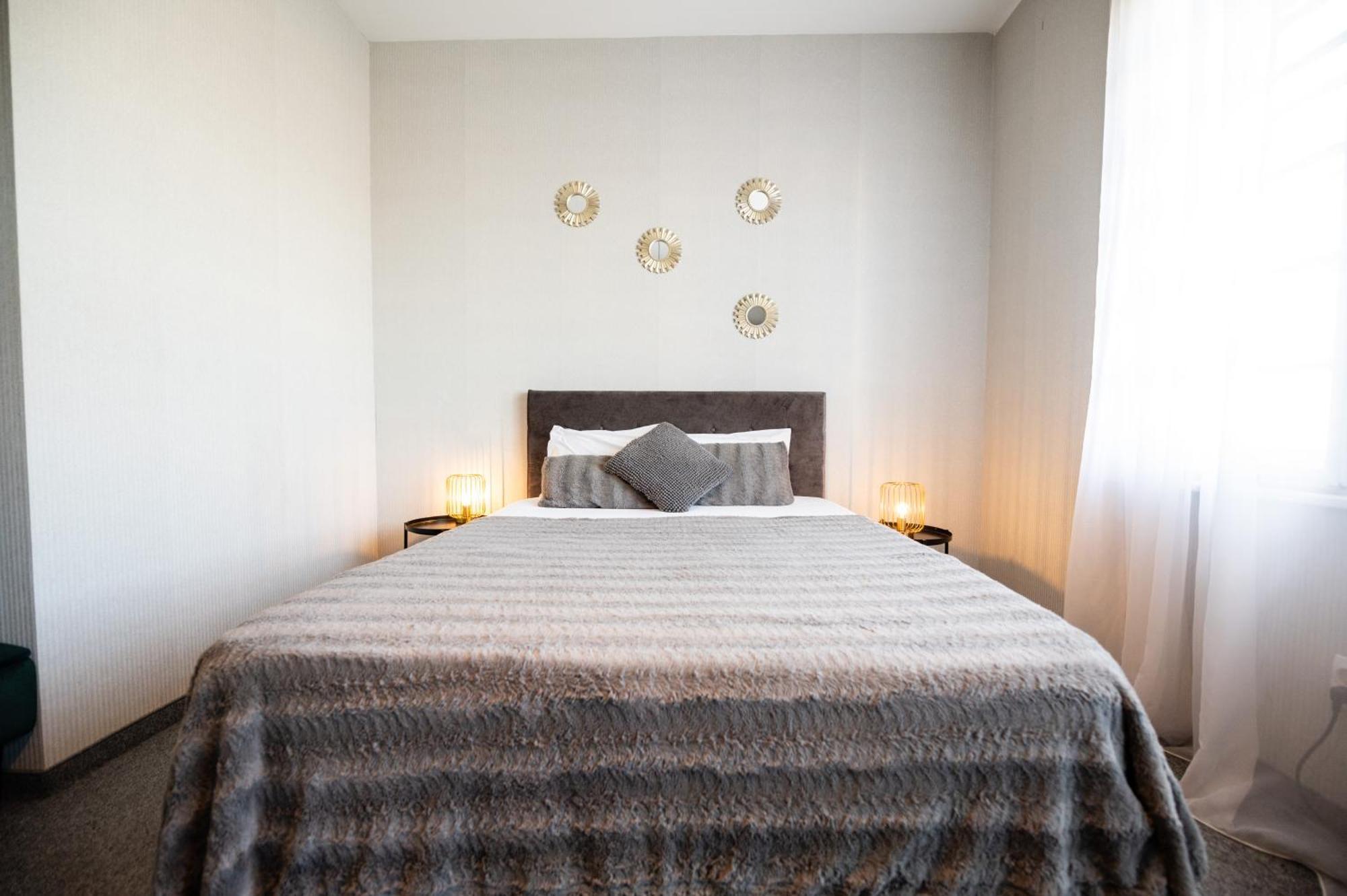 בלגרד Central Square Apartments מראה חיצוני תמונה